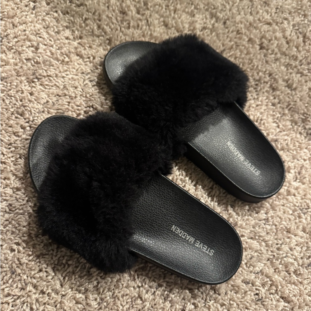 Steve Madden Black Furry Slippers